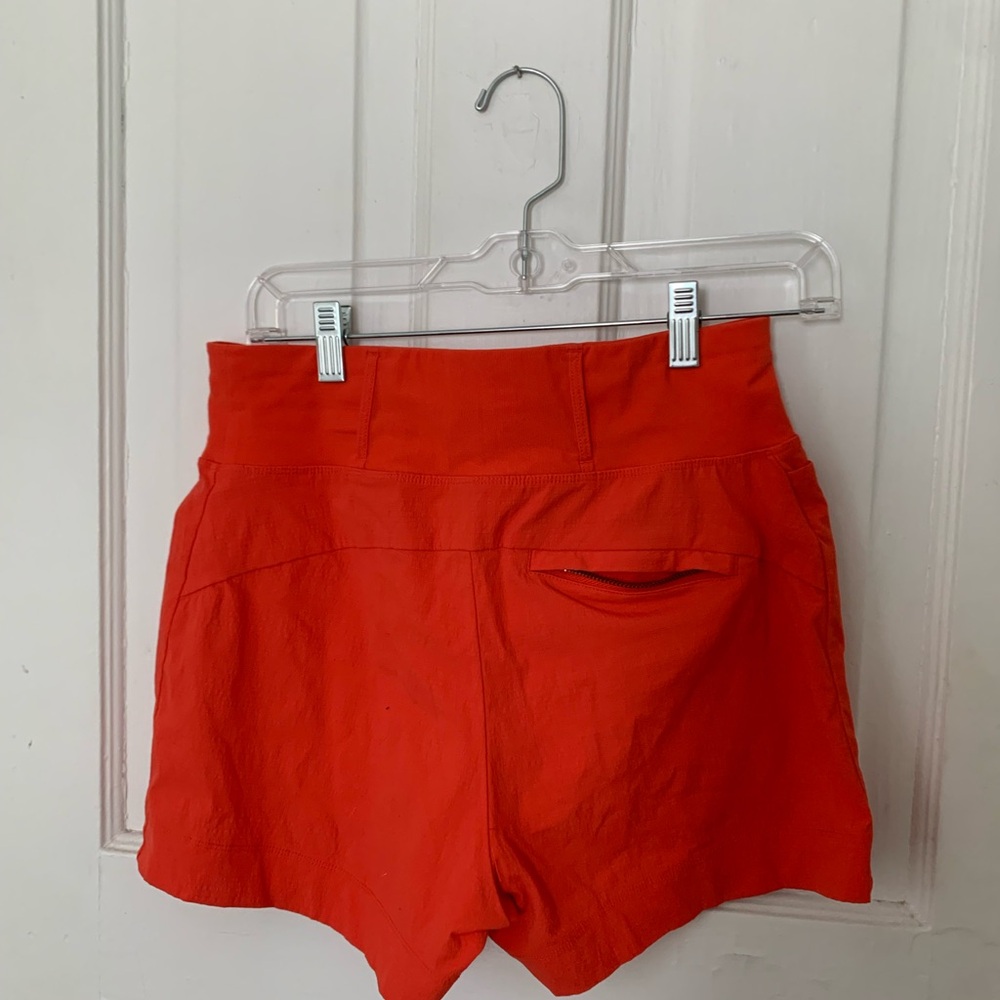 COPY - Athleta Trekkie North Short